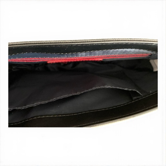 Tommy Hilfiger Black and Gray Striped Crossbody and Wallet - Picture 4 of 14